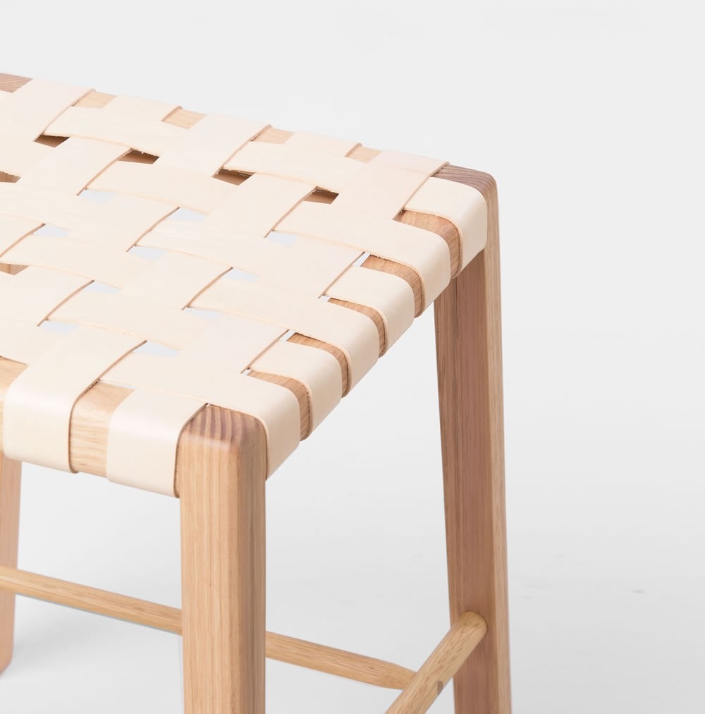 Beeline_Furniture_stool-close-up
